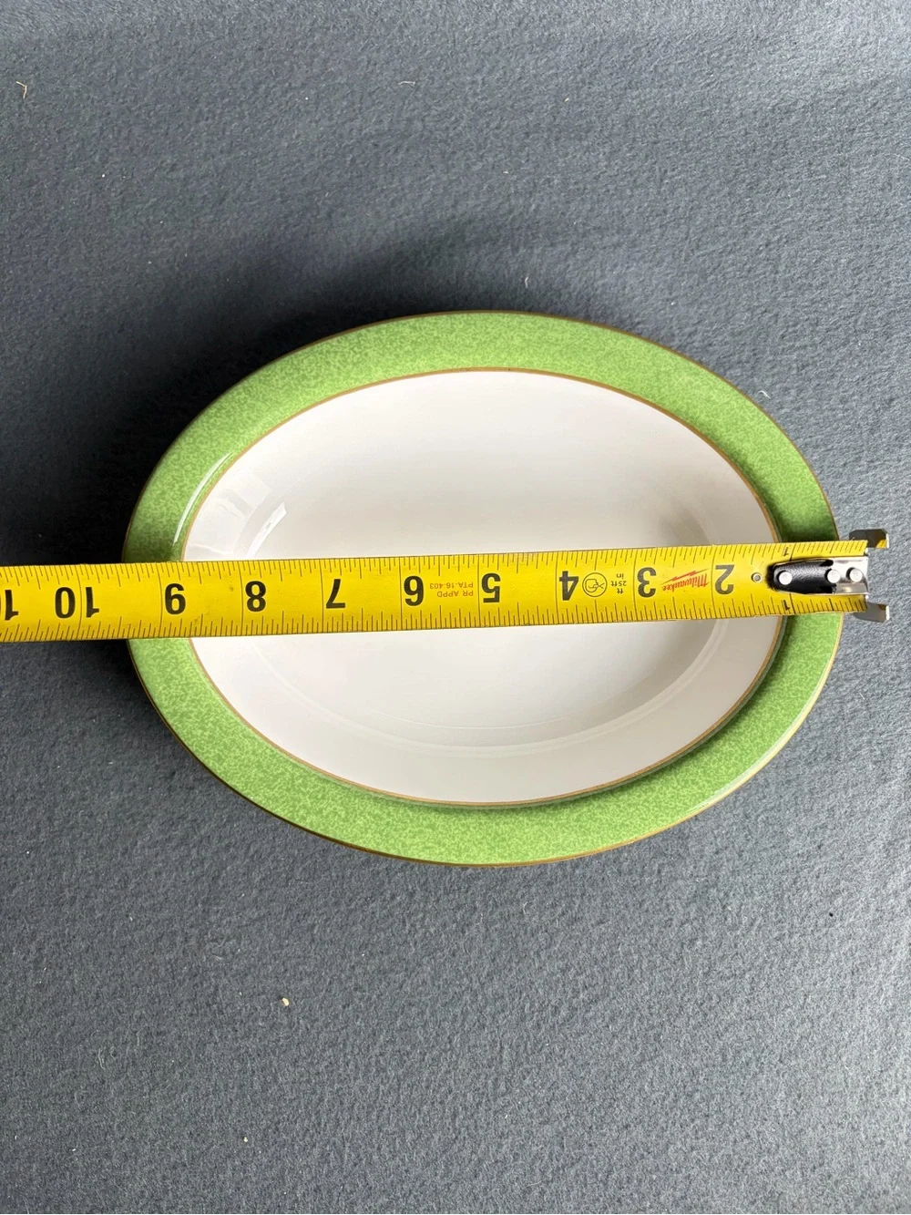 Spode Porcelain Oval Vegetable Bowl Y8570P Sutton Green White W/Green Gold Band